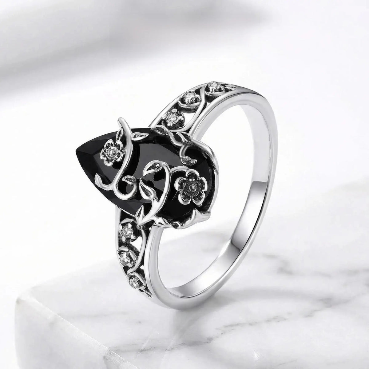 925 Sterling Silver Synthetic Obsidian Ring with Vintage Flower Design