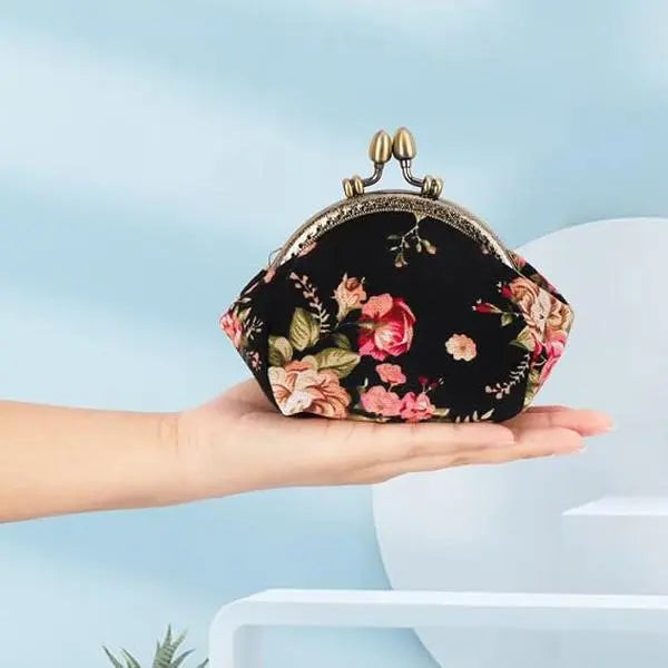 🌸 Cute Vintage Floral Coin Purse for Women 👛