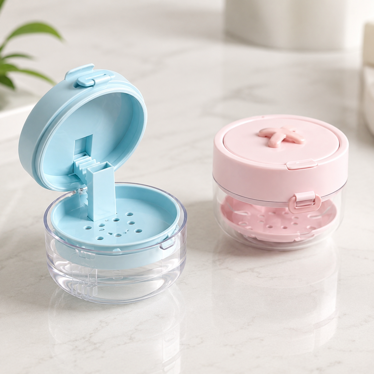 3-in-1 Retainer Soak Case with Drain Tray, Mirror & Cleaning Brush for Aligners & Dentures