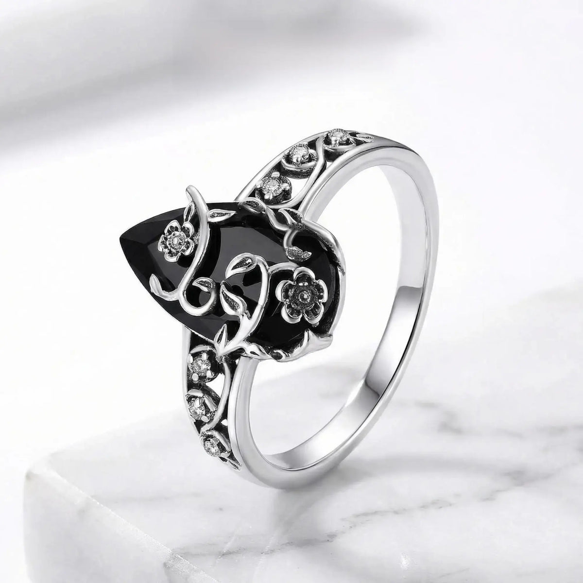 925 Sterling Silver Synthetic Obsidian Ring with Vintage Flower Design